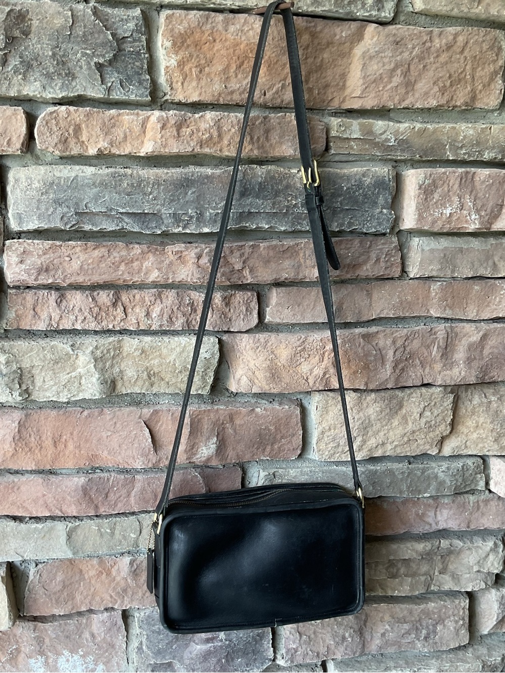 Vintage Coach Black Leather Swingpack 9974 Multi-Compartment Bag - Picture 3 of 16